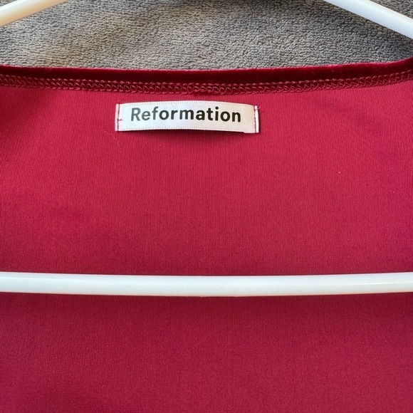 Reformation Lunar Velvet Dress In Crimson Size Small - Picture 9 of 10